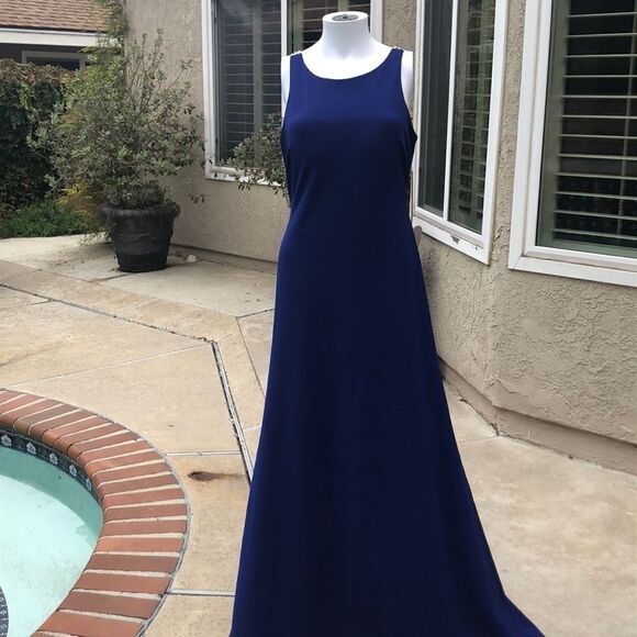 Sequin Hearts Beaded Ruffle Back Scuba Gown Sz 9 - Picture 2 of 8